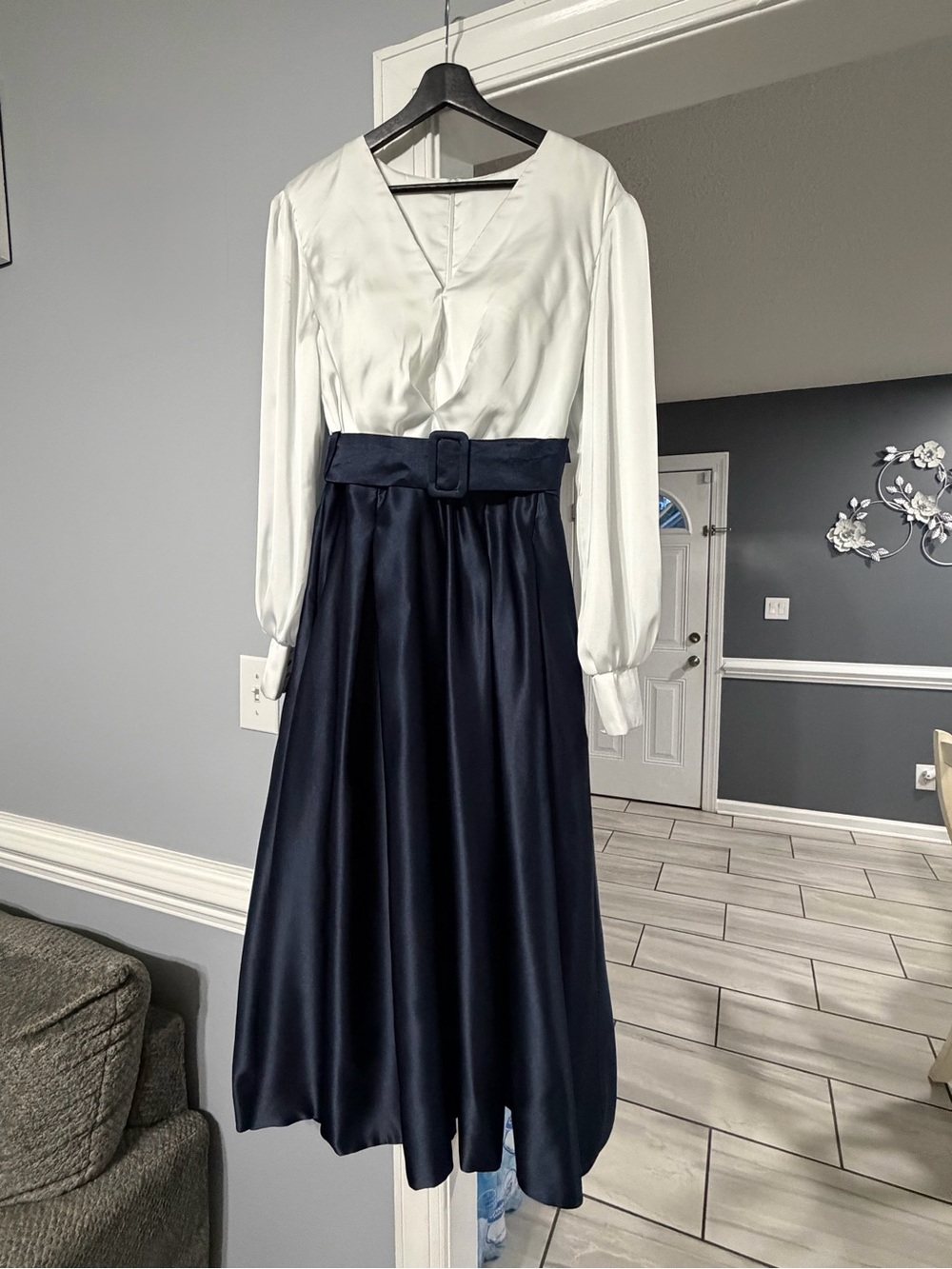White and Navy Satin Dress with Pockets No size tag